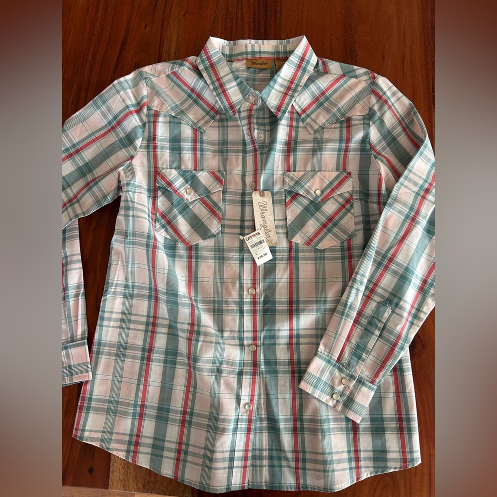 Wrangler Women’s Pearl Snap Plaid Western Shirt Large